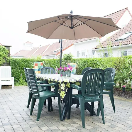 In De Haan, Cleaning Included Holiday home *