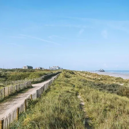 In Near Beach, Cleaning Included * De Haan